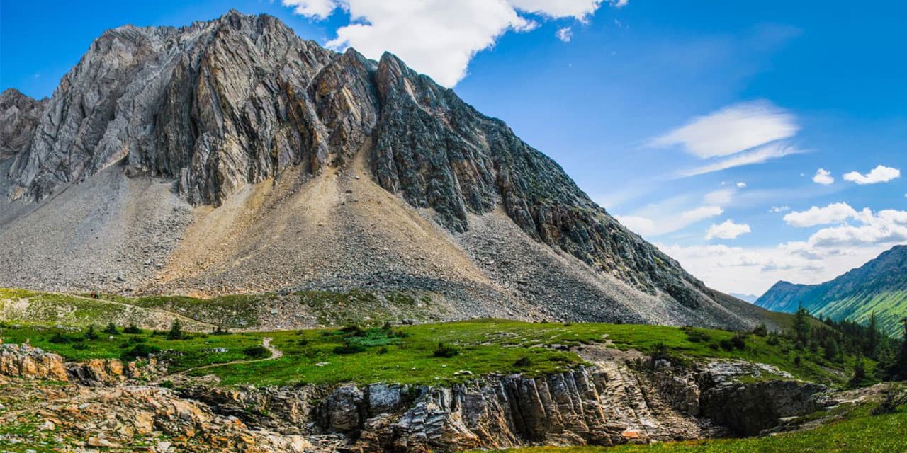 Kananaskis Peaks, Lakes, & Waterfalls cover